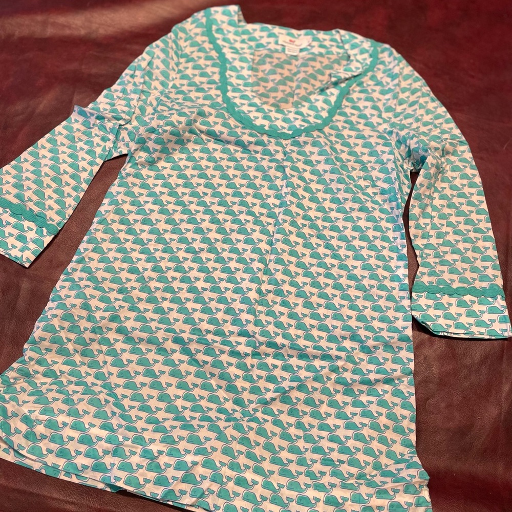 Vineyard Vines tunic